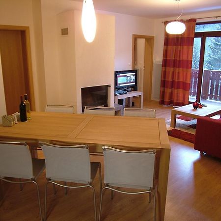 Apartmany Holidayตาเล ภายนอก รูปภาพ